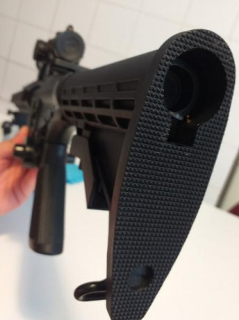 Se vende carabina en perfecto estado, incluye punto rojo Bushnell, bipode UTG, dos cargadores. Se entrega 42