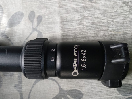 Nuevo sin uso con su caja original.
Tiene tapas flip para los oculares.

150+envío 02