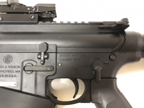 Vendo carabina Smith & Wesson del calibre 22lr, por abandono de actividad de tiro, es una carabina 71