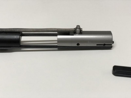 Vendo carabina Smith & Wesson del calibre 22lr, por abandono de actividad de tiro, es una carabina 70