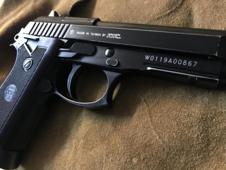 Pues así ha quedado esta Taurus PT92 recién salida del embalaje  :lol: 11