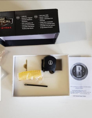 Vendo visor holográfico Bushnell  modelo first strike automático. Esta como nuevo. Muy poco uso.
Barcelona
Precio 01