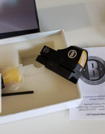 Vendo visor holográfico Bushnell  modelo first strike automático. Esta como nuevo. Muy poco uso.
Barcelona
Precio 00