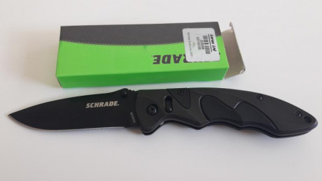 Vendo navaja schrade sch503b  en perfecto estado con caja original. Esta en Valencia. REBAJADA a 40€ envio 02