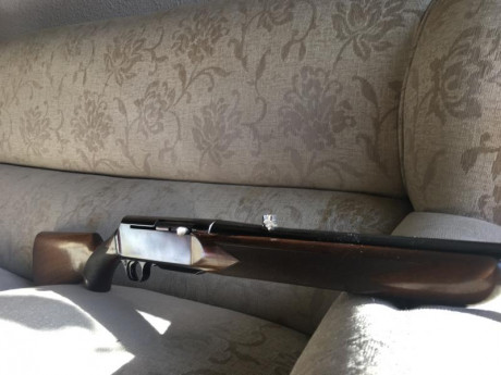 Se vende rifle Browning BAR I en perfecto estado de maderas y funcionamiento.
Alza micrométrica que permite 12