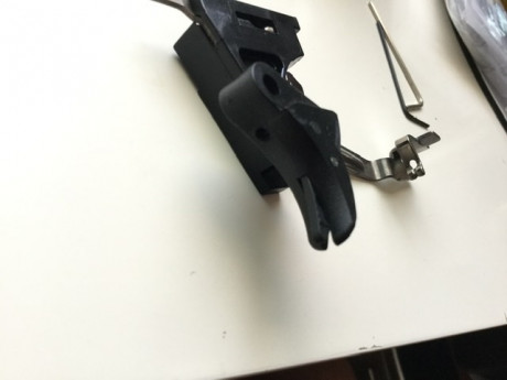 Vendo disparador regulable en recorrido y reset así como varilla de 2kg y juego de muelles 
Al ser piezas 02