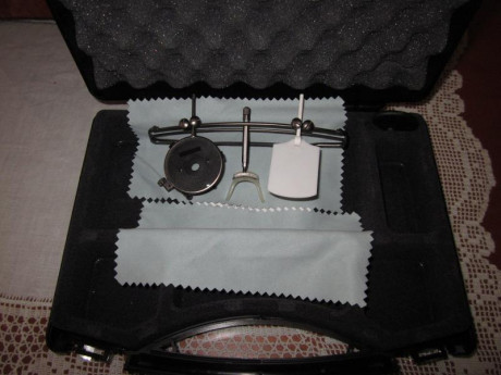 Hola.
Pongo a la venta unas gafas Knoblock modelo K2. 
Están usadas, en muy buen estado, es el modelo 00