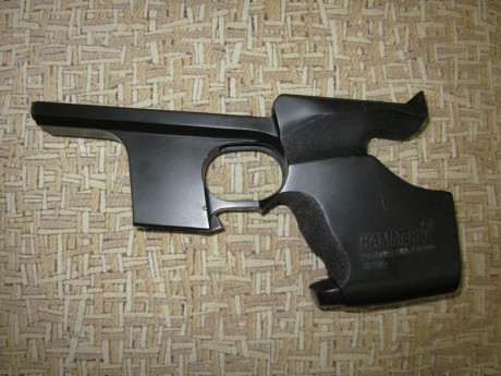 Hola.
Pongo a la venta, una empuñadura para pistola Hammerli SP20 RRS
como se puede apreciar en la foto, 01