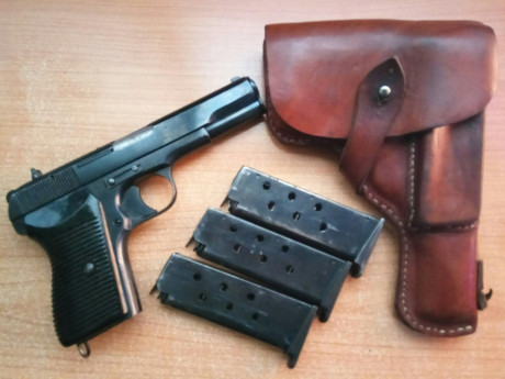 TOKAREV 9mm. Tokagypt 58 – Contrato Egipcio, Fabricado por Fémáru Fegyver és Gépgyár, Budapest, Hungría, 02