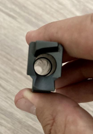 Se vende Glock 19 de 4 generación con pieza de retenida sobredimensionada, en perfecto estado de conservación.
Disparos 01