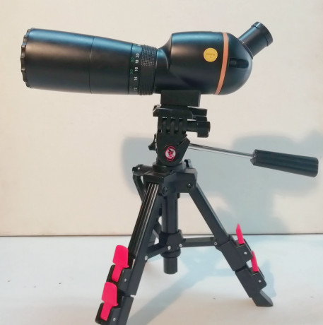 VENDO telescopio terrestre, japonés, marca DANUBIA, de 20X 60 mm. Cuerpo robusto, totalménte metálico, 02