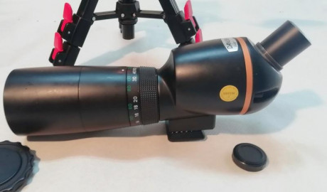 VENDO telescopio terrestre, japonés, marca DANUBIA, de 20X 60 mm. Cuerpo robusto, totalménte metálico, 01