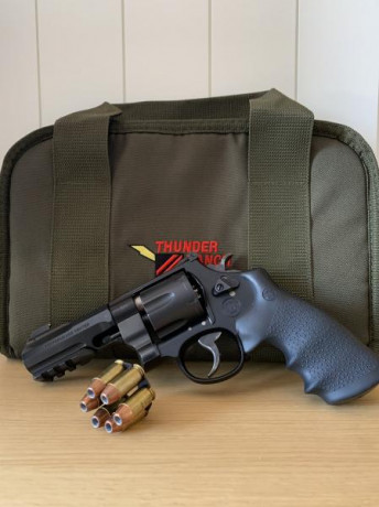 Vendo revolver Smith and Wesson Modelo 327 Tunder Ranch calibre 45 ACP
Revolver nuevo sin casi uso pocos 00
