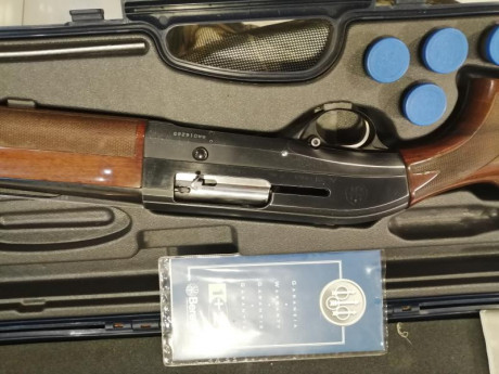 Magnífica arma, en muy buen estado de conservación. Se entrega con su maletín así con cada uno de los 02