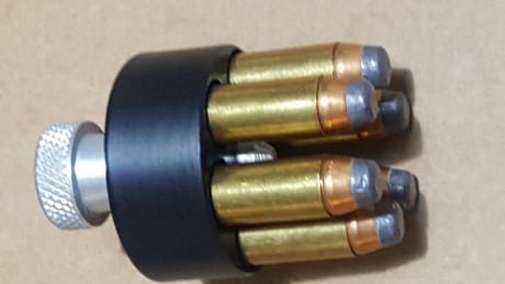 Speedloader para revólver Colt Python , no se ha usado está nuevo.
Está en Lleida
precio 30€ 02