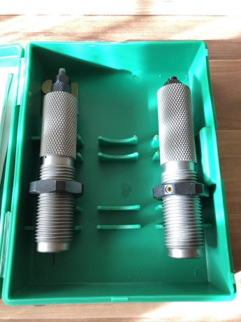Vendo los cuatro ( YA QUEDA UNO ) juegos de matrices (die sets) que aparecen en las fotografías.

•	Marca 10