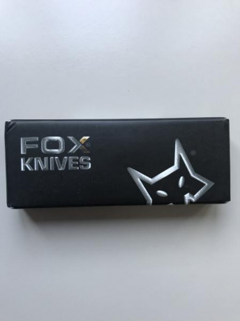 Buenas a todos,

Vendo este cuchillo de la marca Fox Knives que esta como nuevo. Lo compre para regalar, 02
