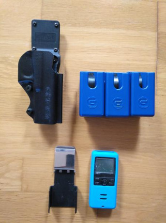 Se vende Glock 17 4 Gen y equipo IPSC prácticamente nuevo:
Glock 17 con 3 cargadores
Funda Ghost y 3 Portacargadores 12