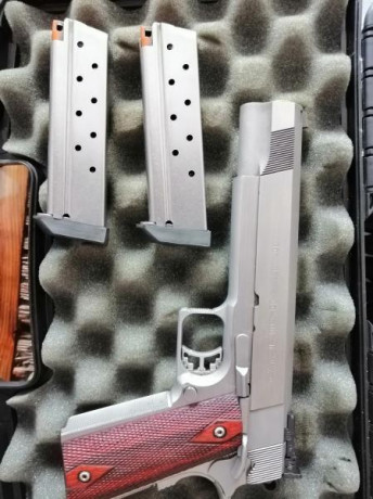 Vendo pistola Infinity de 6 pulgadas.
Calibre 38 S.A. Ideal tiro precisión. 
Se entregaría con unas 500 01
