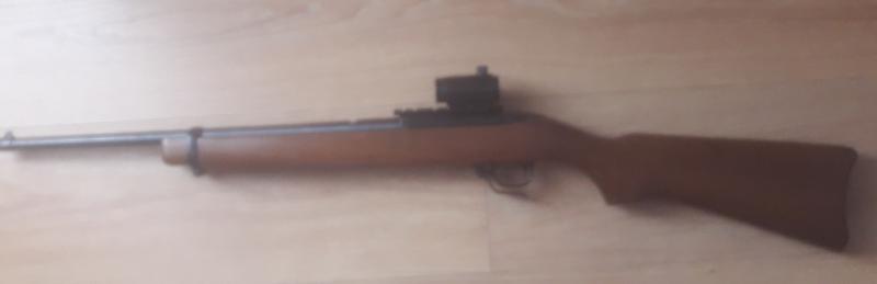 Vendo carabina Ruger 10/22 en buen estado, palanca del cargador sobredimensionada...con una leve presión 00