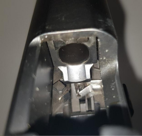 Pongo a la venta dos armas de un compañero que se quiere ir quitando cosas de encima.

Revolver  Alfa 01