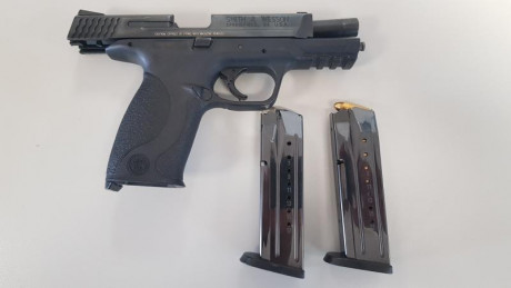 Pongo a la venta dos armas de un compañero que se quiere ir quitando cosas de encima.

Revolver  Alfa 00