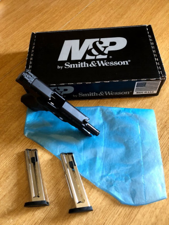 Vendo Pistola MP calibre 22 LR Smith Wesson COMPACT(UTILIZABLE CON LICENCIA F) Esta Impoluta nada mas 00