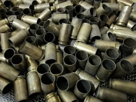 Estimados compañeros,

Queria saber si alguno de vosotros usa este tumbler para el lavado de vainas junto 10