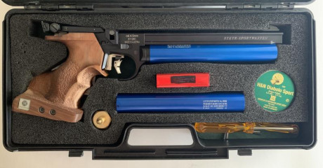 La pistola está en perfecto estado de conservación y mantenimiento y se entrega en su maletín original, 00