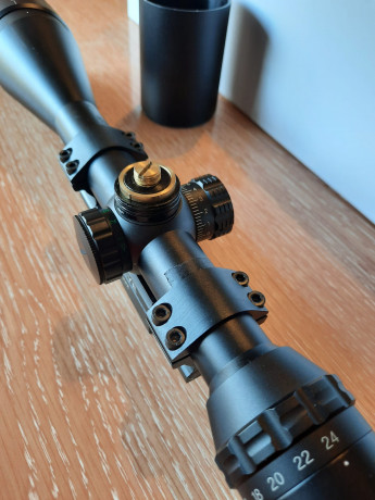 Vendo visor Carl zeiss 6-24x50 y montura bullseye ZR mount para carril de 11 mm. La torreta de la altura 00