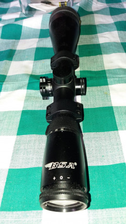 Vendo visor Bsa Quarry king 8-32x56 en perfecto estado, completo con todos sus accesorios, no tengo la 01