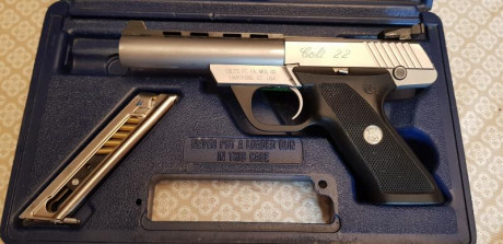  Se vende pistola COLT CADET 22 Lr ideal para subir de categoria Alza micrometrica 
cañon de 4 " 00