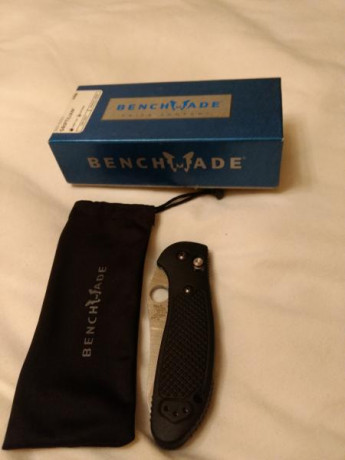 Que tal, vendo esa benchmade Griptilian S30V nueva a estrenar , lo dicho no ha salido de la caja ,solo 22