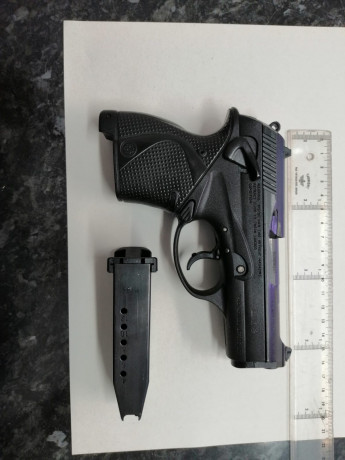   Se vende Pistola compacta BERETTA modelo 400  9 Pb. o 9000 S segunda arma de servicio perfecta, Polimero, 02
