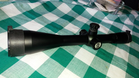 Vendo visor Vector Optics Mod. Raptor 6-24x50, tubo de " 30 ", reticula Mil-Dot, paralaje  minimo 02