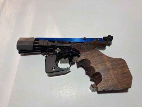 VENDO MATCH GUNS MG2E CAL 22 EN PERFECTO FUNCIONAMIENTO,CON SUS ACCESORIOS DE ORIGEN.
VENDO POR DEJAR 111