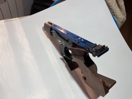 VENDO MATCH GUNS MG2E CAL 22 EN PERFECTO FUNCIONAMIENTO,CON SUS ACCESORIOS DE ORIGEN.
VENDO POR DEJAR 110