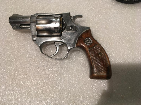 Busco revolver 2 pulgadas económico... 30
