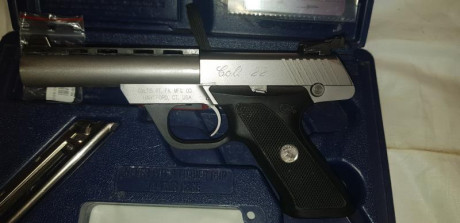   VENDIDA  Se COLT CADET 22 Lr. En su estuche original  en  Acero Inox pistolete de Polimero Negro ideal 01