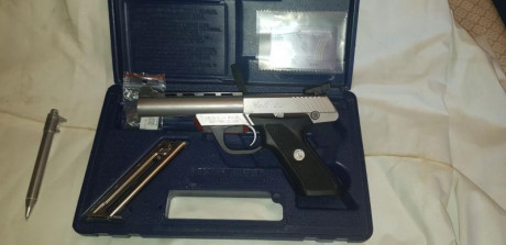   VENDIDA  Se COLT CADET 22 Lr. En su estuche original  en  Acero Inox pistolete de Polimero Negro ideal 00