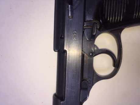 SE HA REBAJADO DE PRECIO-Se trata de una pistola Walther P 38 con el código CYQ  (Speewerke) y por su 30