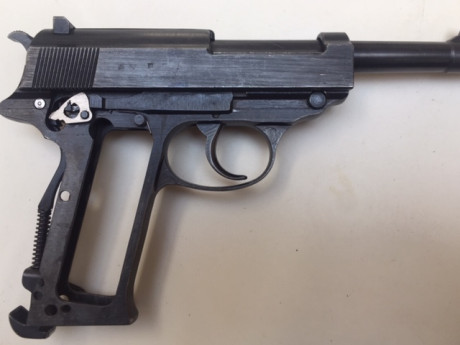 SE HA REBAJADO DE PRECIO-Se trata de una pistola Walther P 38 con el código CYQ  (Speewerke) y por su 41