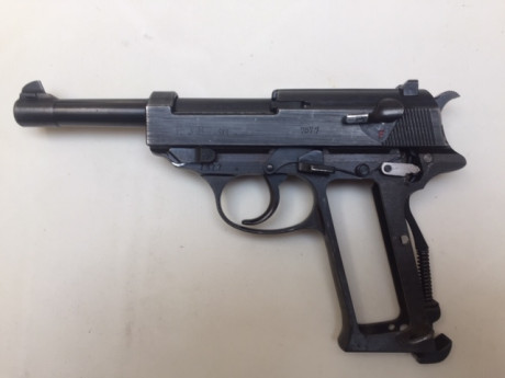SE HA REBAJADO DE PRECIO-Se trata de una pistola Walther P 38 con el código CYQ  (Speewerke) y por su 40