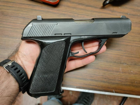 Pongo a la venta mi HK P9s  del 9mm y guiada en F, el arma se encuentra en Pamplona y se puede ver y probar 01