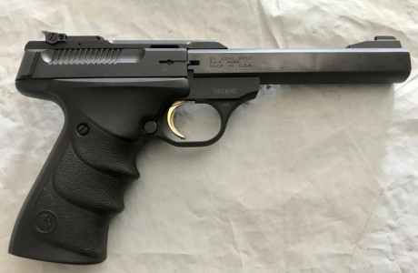 Vendo pistola Browning Buck Mark cal.22lr, en perfecto estado tanto de aspecto como de funcionamiento. 00