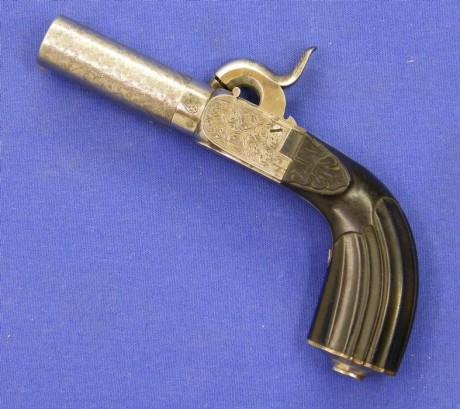 Voy a colocar unas fotos de un arma larga alemana de llave de mecha del siglo XVI. 110