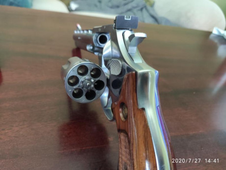 Vendo revólver Taurus 357 magnum en 6 pulgadas en perfecto estado.
Se vende por hacer hueco para otro 00
