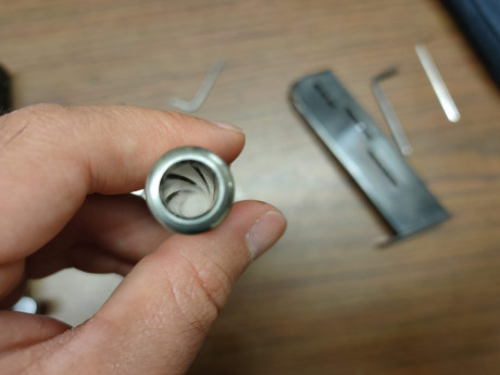 Pongo a la venta mi HK P9s  del 9mm y guiada en F, el arma se encuentra en Pamplona y se puede ver y probar 31