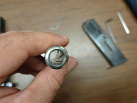 Pongo a la venta mi HK P9s  del 9mm y guiada en F, el arma se encuentra en Pamplona y se puede ver y probar 30