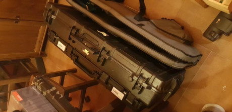 Hola a todos
Estoy buscando un maletín o una buena funda para transportar y guardar la pistola WEIHRAUCH 150